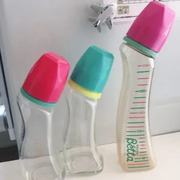 はじめての子育て 赤ちゃんが母乳をうまく飲めない!手が腱鞘炎になるほど必死だった私